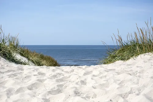 klithjem_badehotel_sandstrand_klit_01.webp