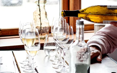 Klithjem_Nytårsophold_Champagne.webp