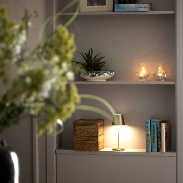 Klithjem_Badehotel_books.webp